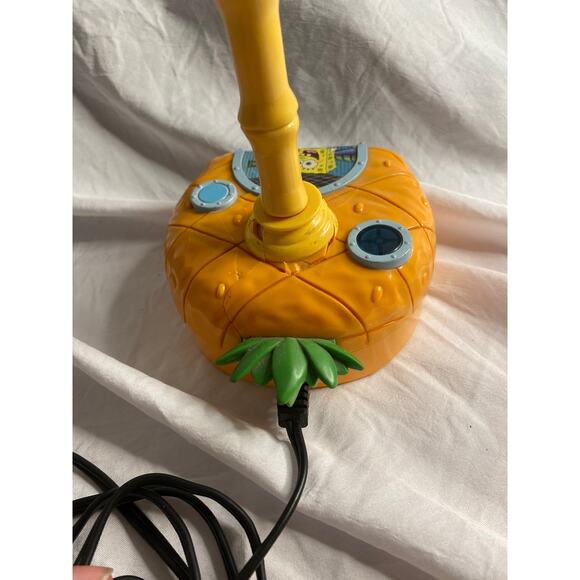 SpongeBob SquarePants Plug & Play TV Joystick Game Jakks Pacific Retro Video - Picture 4 of 4